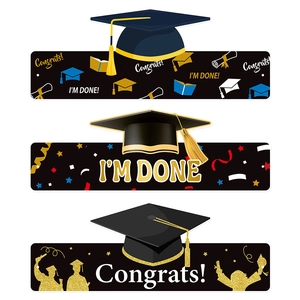 Ensemble de 3 bannières de remise de diplômes avec slogans Congrats et chapeau doctoral