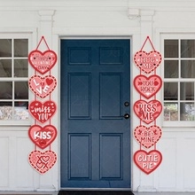 Hanging heart-shaped wooden signs for Valentine's Day party wall and door decoration
