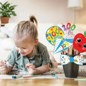 Accessoires photo fête d'école 100 jours avec décorations en papier coloré