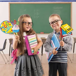 Kit d'accessoires photo 100 jours d'école avec découpes en papier et bâtons de maintien