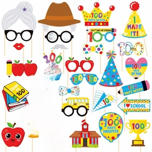 Kit d'accessoires photo 100 jours d'école avec motifs festifs en papier sur bâtons