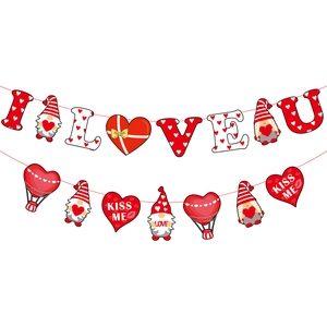 Striscione di San Valentino con lettere I LOVE U, cuori rossi e decorazioni con gnomi