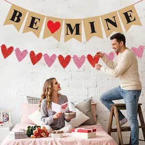 Valentinstag Deko-Set mit Be Mine Banner und glitzernden Herzgirlanden für Partys