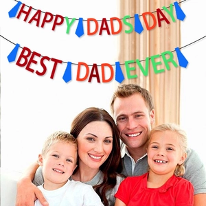 Father's Day banner decoration with Best Dad Ever signs for family party backdrop