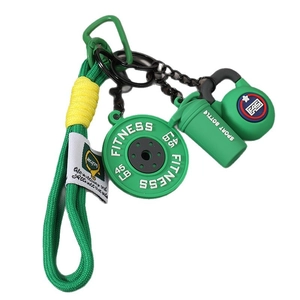 Porte-clés fitness avec mini haltère et kettlebell, sangle verte et breloques en silicone