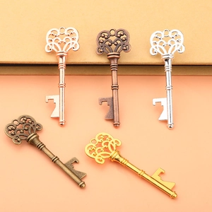Lot de 5 décapsuleurs vintage en forme de clé aux finitions métalliques pour cadeaux d'invités