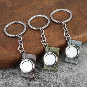 Vintage Camera Keychain Zinc Alloy Miniature Film Camera Pendant Retro Style Keyring For Photographer Gift Bag Decor