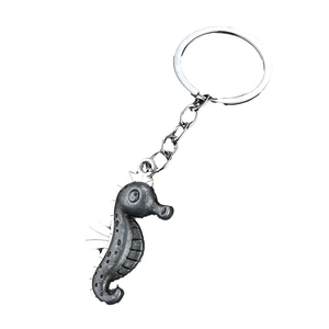 Creative seahorse keychain in vintage silver metal for couples backpack hanging accessory