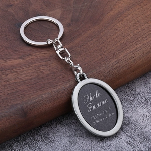 Silver metal oval photo frame keychain with split ring and swivel clasp for DIY pictures