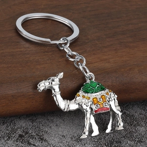 Porte-clés chameau argenté exquis avec émail coloré et strass étincelants décoratifs