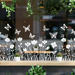 Frühlings-Fensteraufkleber mit weißen Blumen und Schmetterlingen für Glasdekorationen