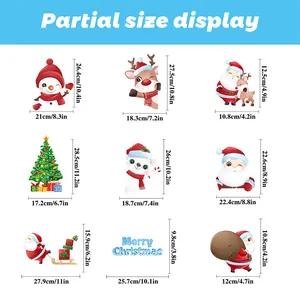 Tableau des tailles pour 9 stickers de Noël incluant les dimensions du Père Noël et des rennes