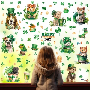 Adesivi per finestre San Patrizio con animali festivi, trifogli e decori per feste