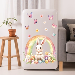 Sticker de Pâques lapin et arc-en-ciel appliqué sur la surface d'un frigo blanc