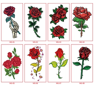 Detaillierter Katalog mit acht verschiedenen roten Rosen-Tattoo-Designs für Damen