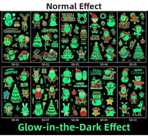 Tatouages de Noël phosphorescents montrant l'effet normal et l'effet lumineux vert de nuit