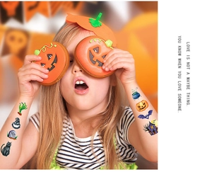Tatouages temporaires d'Halloween pour enfants avec citrouilles et chauves-souris