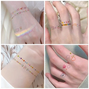 Bunte Blumen-Herz-Tattoo-Sticker mit süßem Hasen- und Regenbogenmotiv für Damen