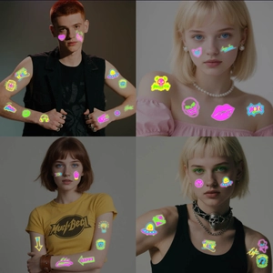 Tatouages temporaires néon fluorescents avec motifs tête de mort pour festivals et soirées