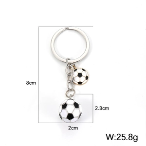 Porte-clés de football créatif avec pendentif 3D et chaîne argentée pour fans