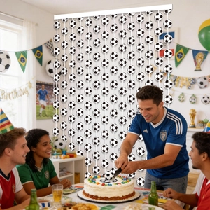 Tenda a frange a tema calcio con motivi bianchi e neri per decorazioni di feste sportive