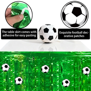 Jupe de table à franges verte avec motifs de football pour décorer fête de Coupe du Monde