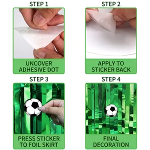 Kit décoration jupe de table foot avec guirlande verte et autocollants ballon