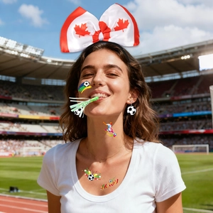 Serre-tête nœud Canada avec boucles d'oreilles foot et tatouages victory pour fans