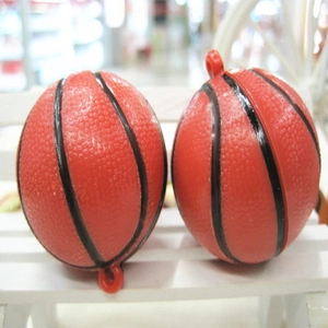 Ciondoli da basket in miniatura con texture realistica e passanti per appendere integrati