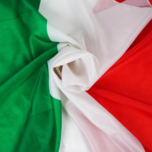 Italian flag 90x150cm made of premium polyester with vibrant green white red colors