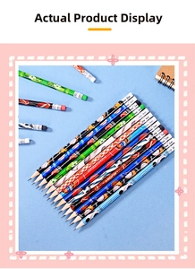 Détails de crayons à thème sportif avec motifs de football, basket-ball et gommes