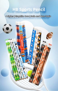 Dettaglio di matite HB a tema sportivo con gomme integrate e motivi grafici atletici