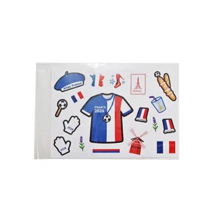 Set mit temporären Frankreich-Fußball-Tattoos mit Eiffelturm und Fußballmotiven