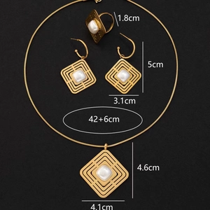 Spécifications de taille pour ensemble bijoux perles carrés avec collier et boucles d'oreilles