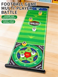Détail du tapis de jeu de football de table avec palets et zones de score