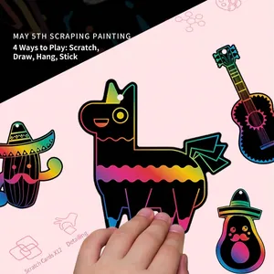 Kit de arte de rascar de 12 piezas para niños con formas de llama y aguacate