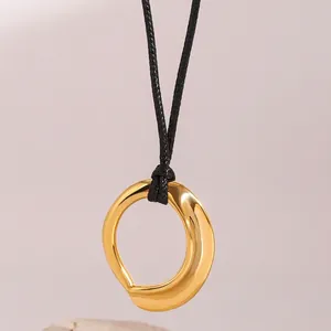 Irregular Geometric Circle Pendant Necklace Stainless Steel Waterproof Hypoallergenic Minimalist Commute For Women