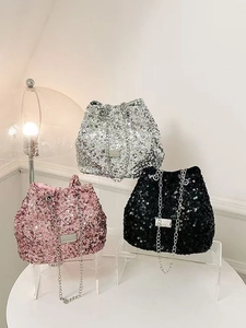 Women Sequin Bucket Bag Drawstring Shoulder Bag With Silver Metal Chain Strap Evening Party Crossbody Bag Shiny Handbag