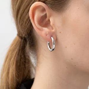 Minimalist Stainless Steel Hoop Earrings For Women Fashion Silver Color Thick Round Circle Earrings High Polished Waterproof Anti-Farnish Jewelry