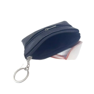 Mini portamonete in pelle nera con doppia cerniera e portachiavi in argento metallizzato