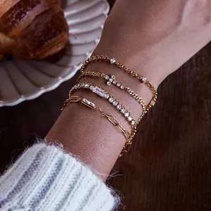 Bracelets En Acier Inoxydable Pour Femmes Plaqué Or Zircon Pendentif Croix Empilable Bijoux De Mode