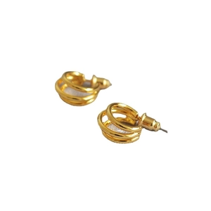 Eleganti orecchini in ottone placcato oro 18 carats con triplo cerchio intrecciato