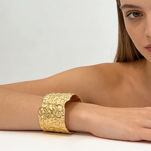 Fashionable wide cuff gold metal bracelet with geometric crinkle texture for women