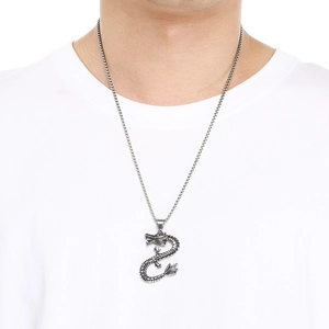 Vintage roestvrijstalen drakenhanger ketting voor heren met fijne oriëntaalse details