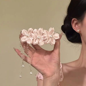 Pink Satin Flower Tassel Hair Clip For Women Sweet Floral Hairpin Artificial Pearl Dangle Duckbill Clip Beach Vacation Aesthetic Hair Accessories