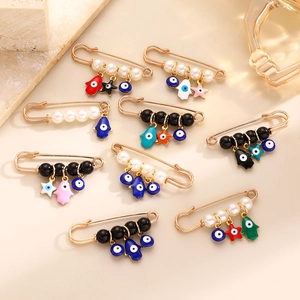 Set di spille da balia Evil Eye e Mano di Fatima con placcatura in oro e ciondoli colorati