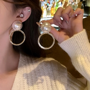 Pendientes Colgantes Elegantes de Oro Retro con Strass y Perla Artificial para Mujer Joyas de Fiesta Poste de Plata