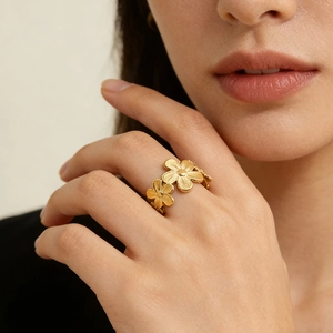 Anillo De Flor Acero Inoxidable Chapado En Oro 18K Ajustable Abierto Elegante Joyas Para Mujeres