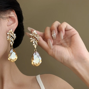 Vintage Baroque Flower Water Drop Tassel Stud Earrings Alloy Rhinestone Elegant Palace Style Earrings For Women Jewelry Gift