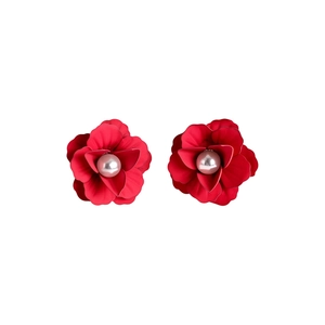 Exquisite red spray-painted flower stud earrings with an elegant pearl center accent